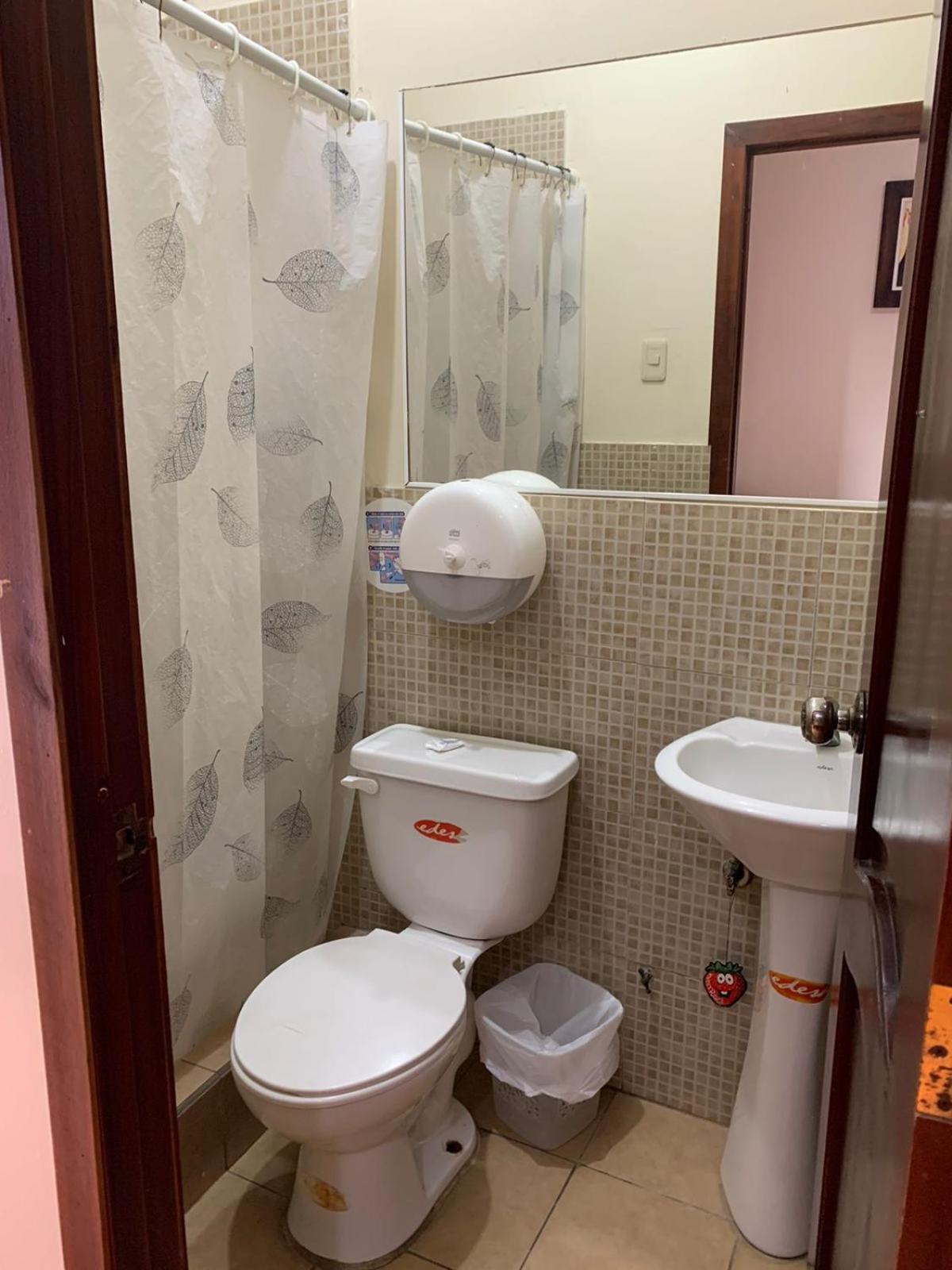 Hotel Hostal Las Velas Manta Zewnętrze zdjęcie