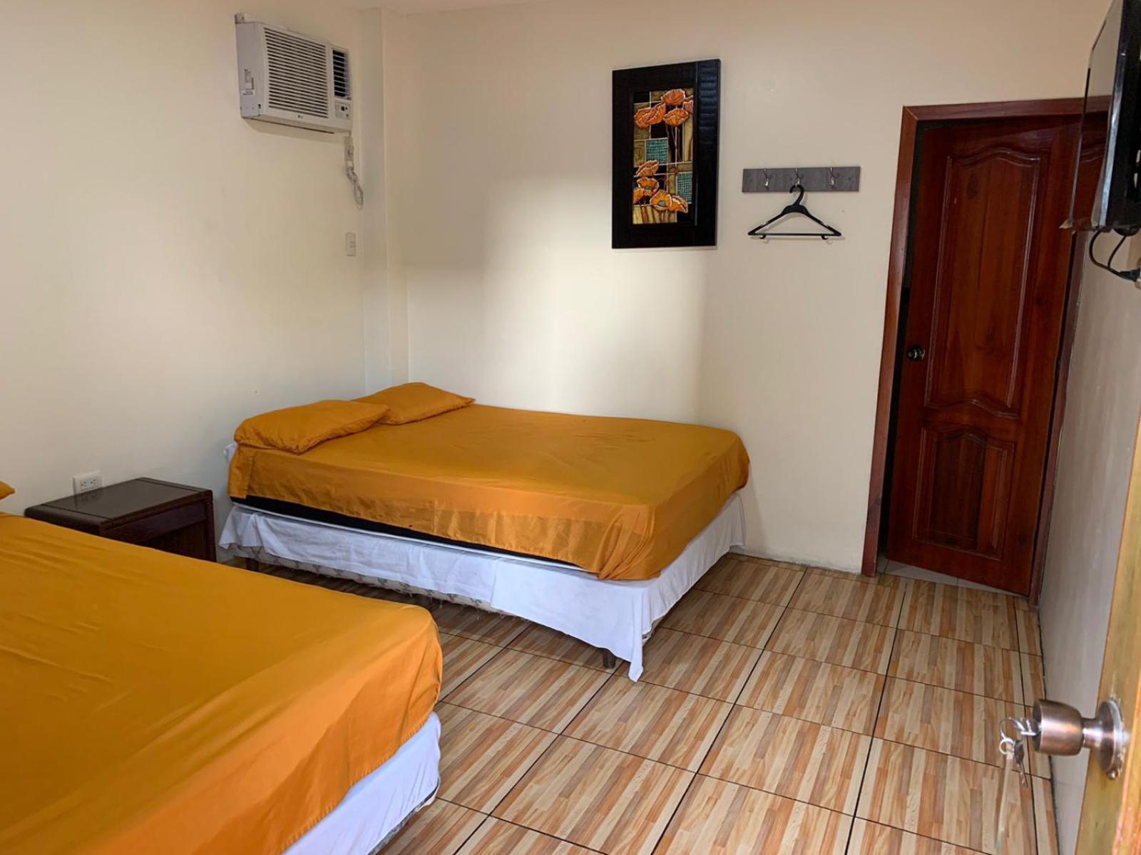 Hotel Hostal Las Velas Manta Zewnętrze zdjęcie